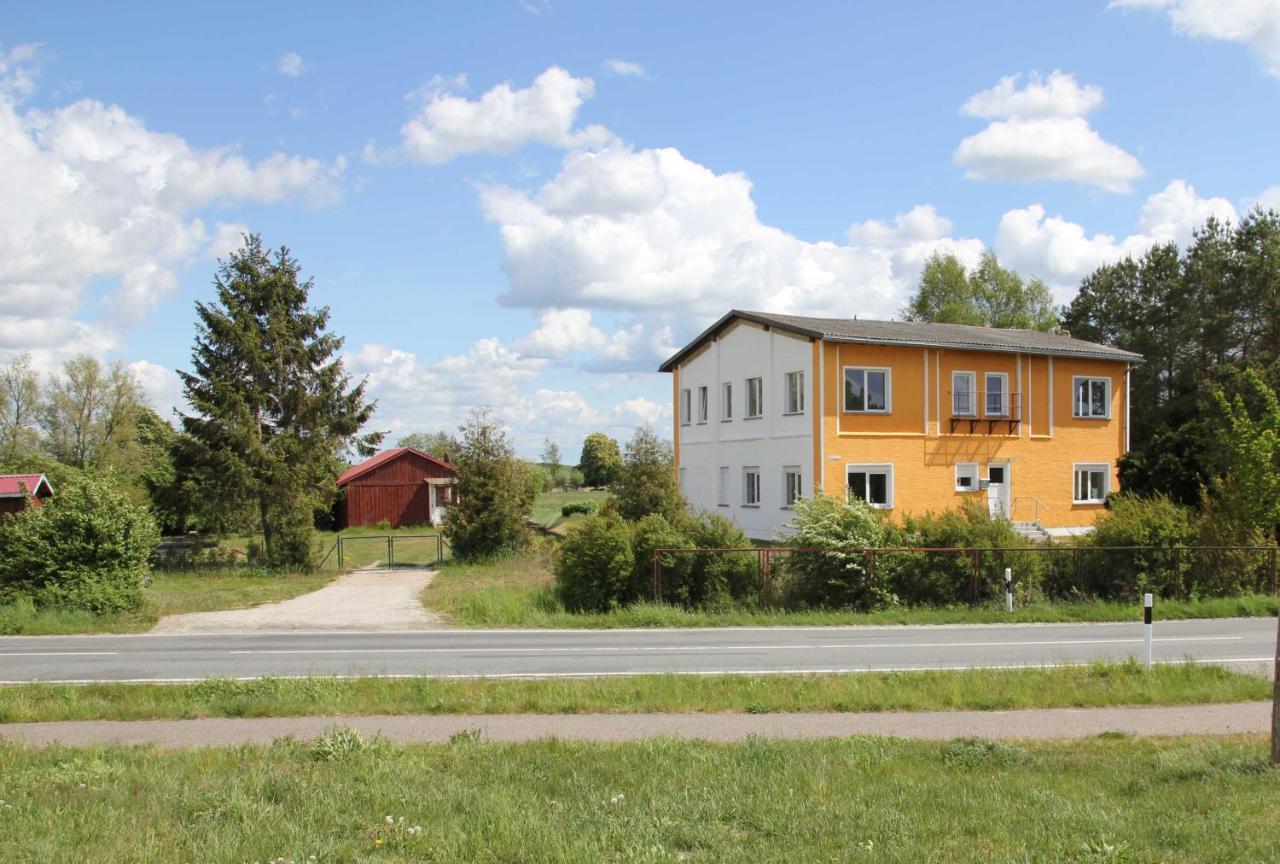 Ferienwohnung Am Alten Gutshaus Nossentiner Huette Exterior photo